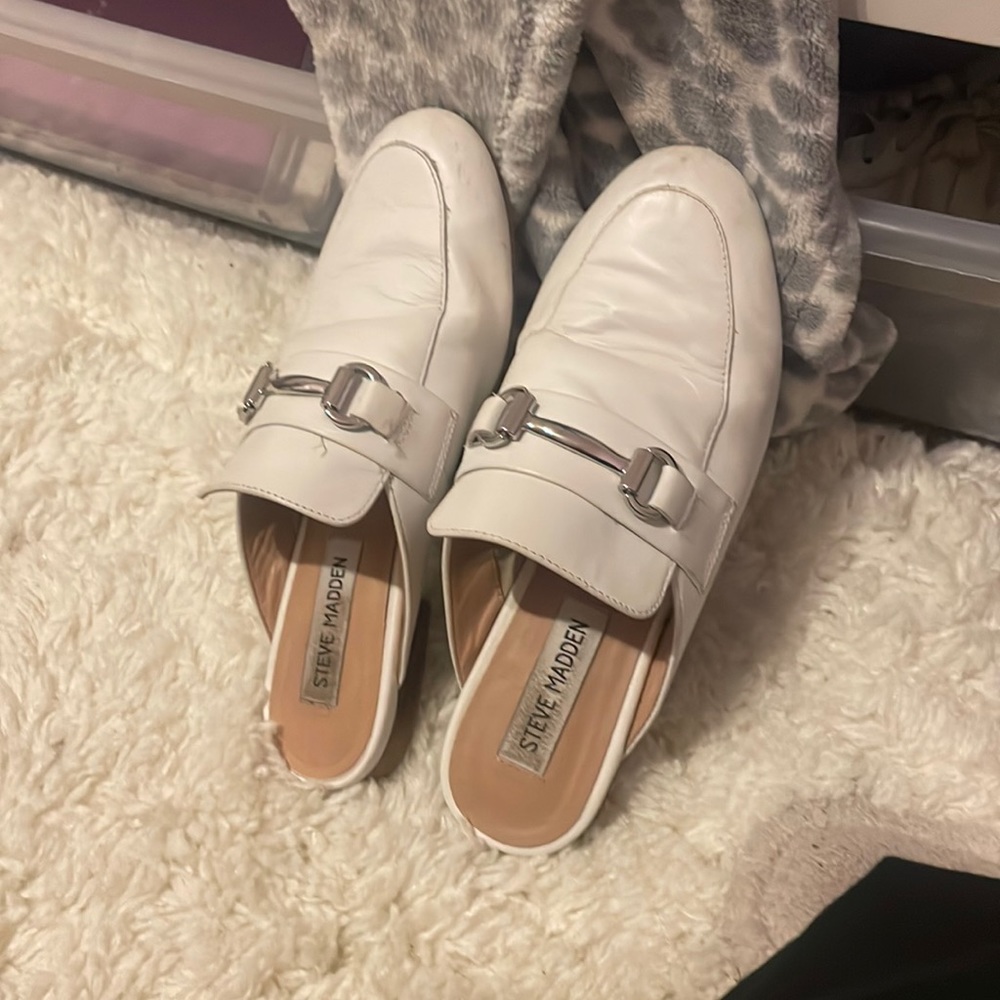 White mules